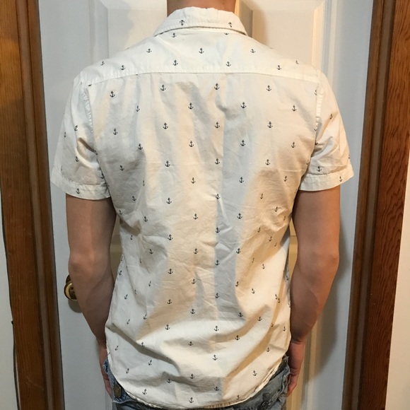 Anchor Button Up - Picture 2 of 3